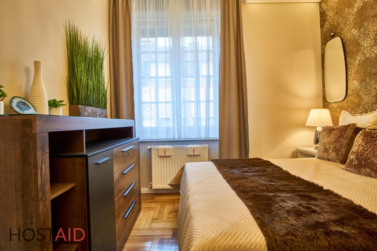 R7 Design Apartment - Hostaid Budapest Exterior photo